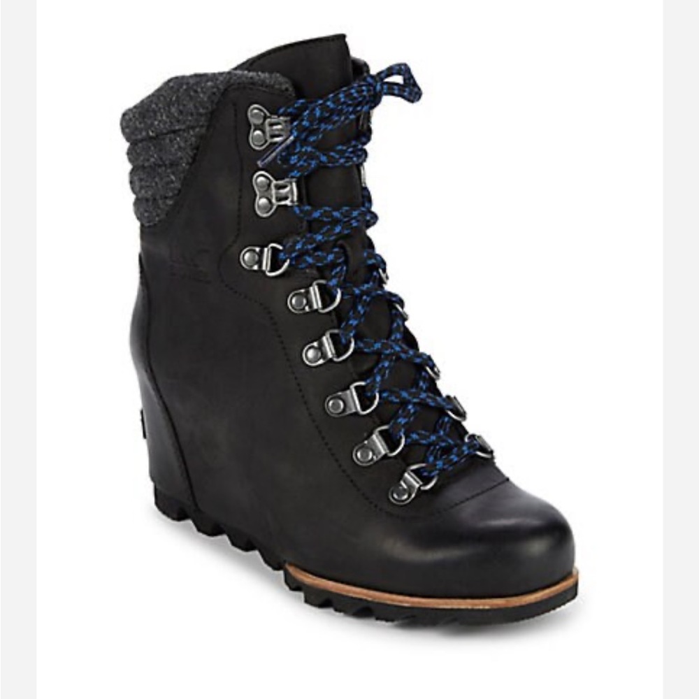 Sorel Conquest Wedge Ankle Boots 6.5